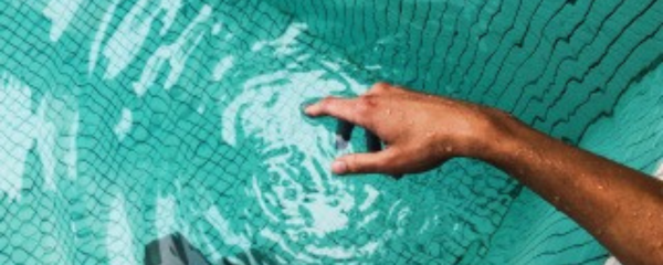 pH de la piscina: qué es, cómo se origina y cómo regularlo 